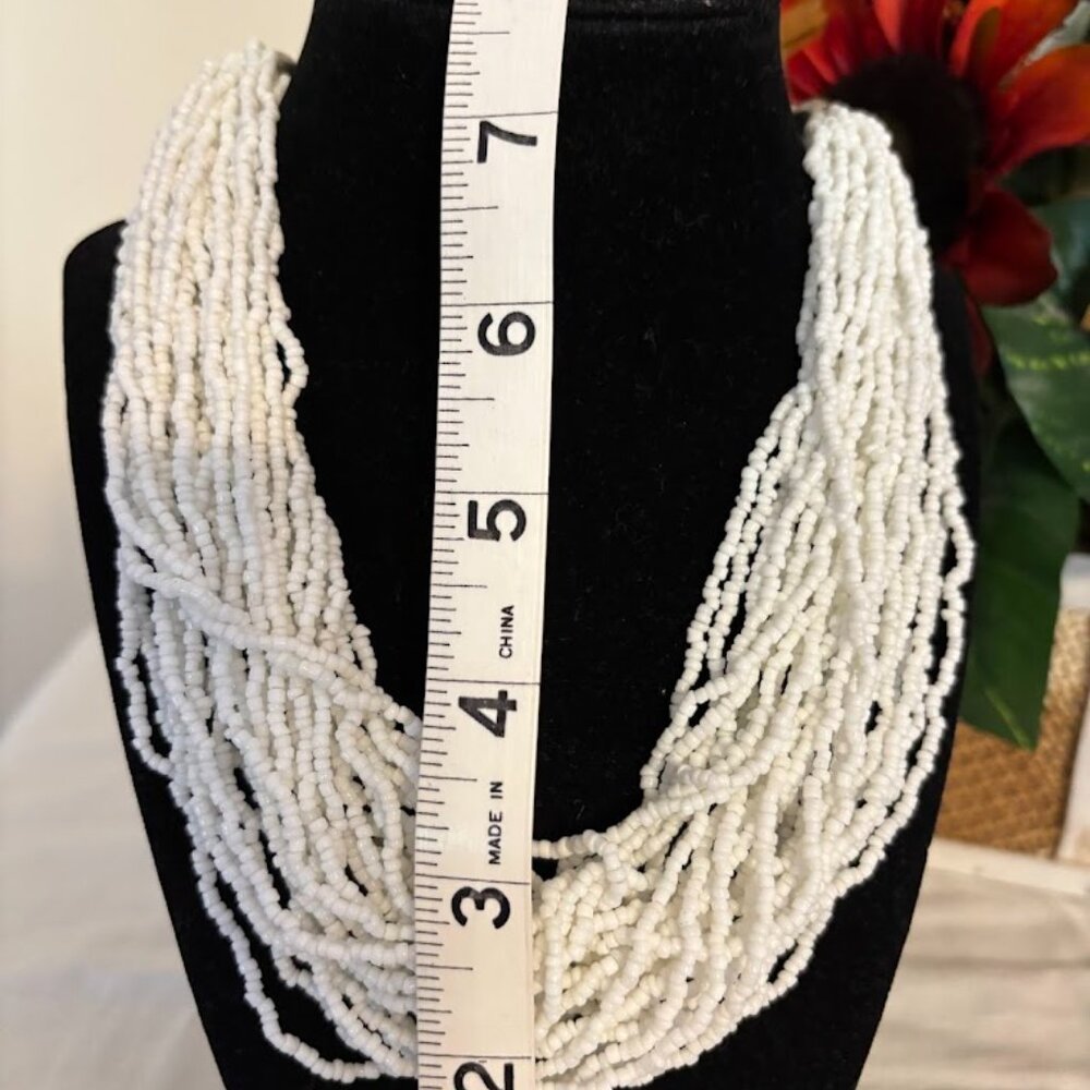 Beautiful White Multi Strand Necklace (17") in Silver for any occasion - Picture 5 of 12